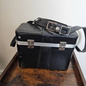Unbranded Large Black Hard Shell Vintage Leather Camera Case / Holder w/ Strap
